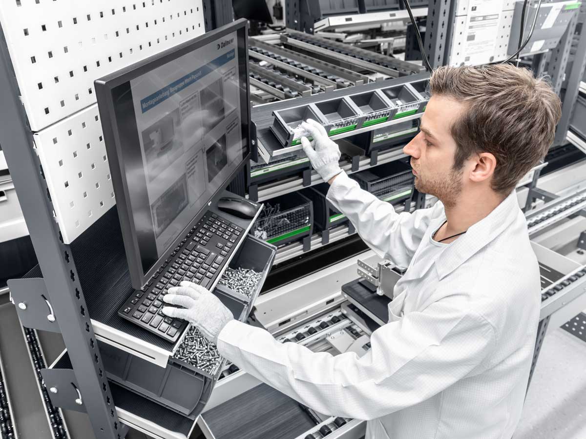Soluzioni intelligenti per l'assemblaggio manuale